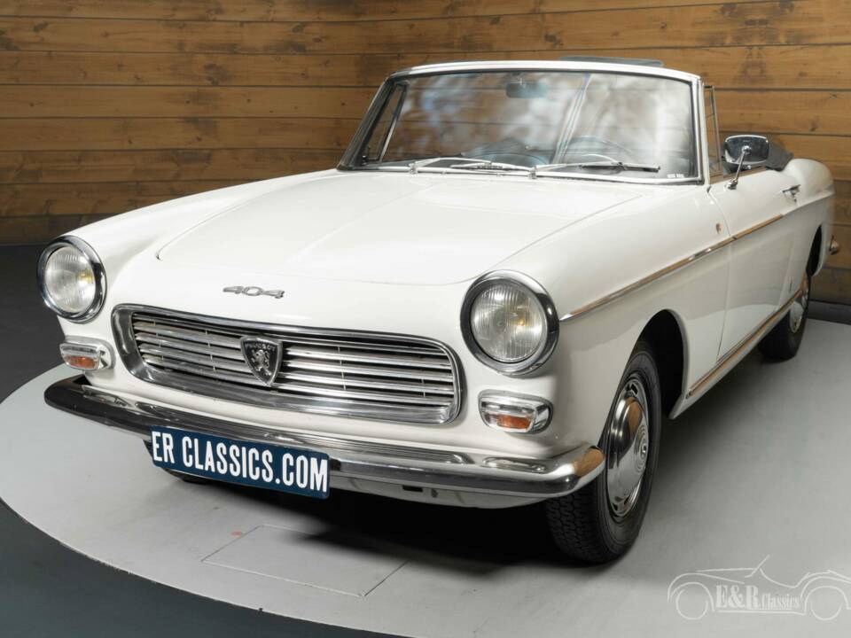 Imagen 6/8 de Peugeot 404 Convertible (1966)