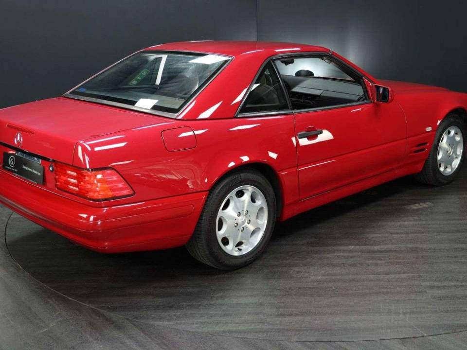 Bild 2/30 von Mercedes-Benz SL 500 (1997)