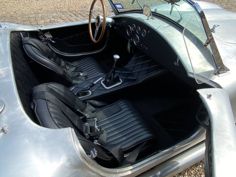 Immagine 12/27 di AC Cobra 427 (1967)