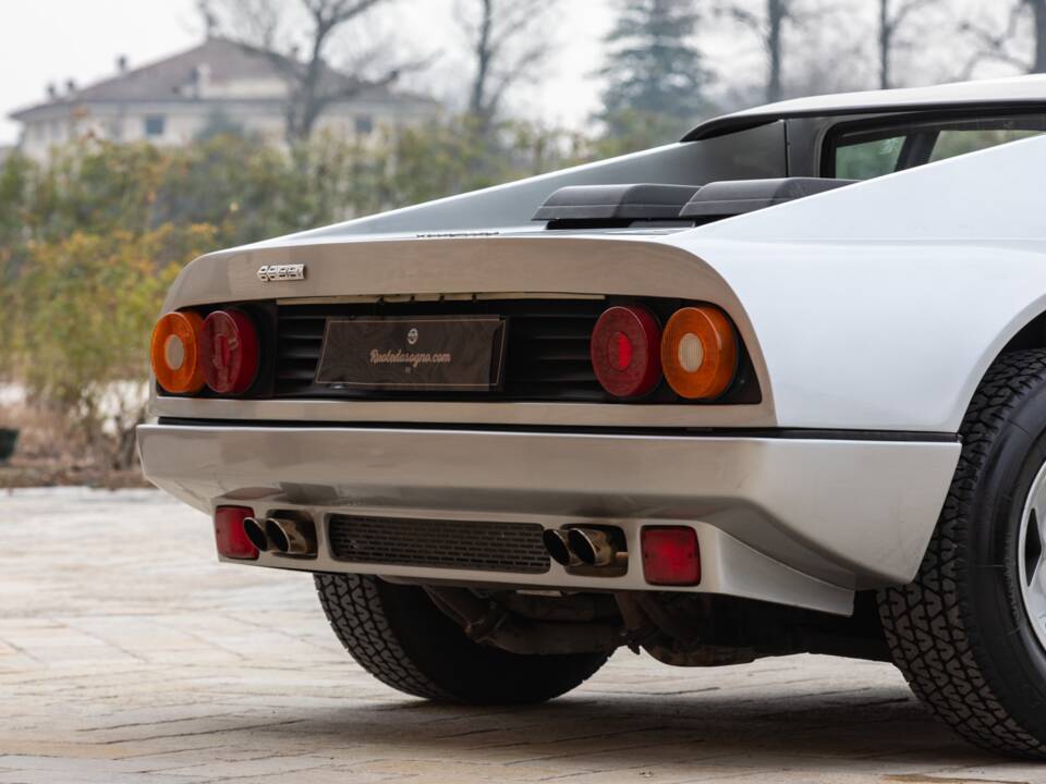 Bild 22/50 von Ferrari 512 BBi (1982)