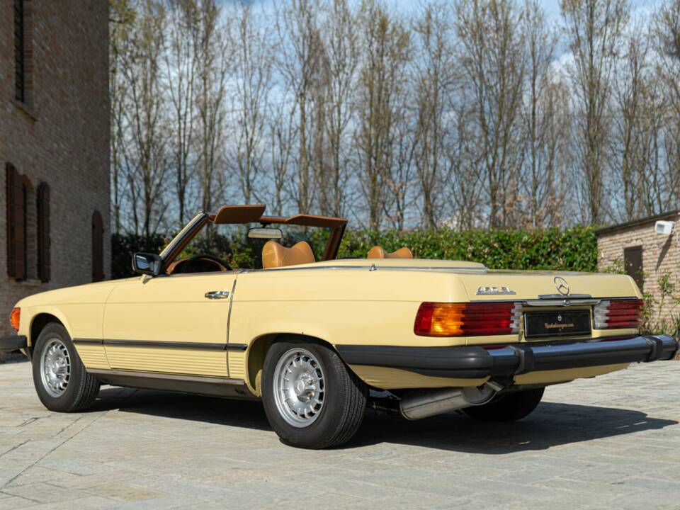 Obraz 8/50 pojazdu Mercedes-Benz 450 SL (1977)