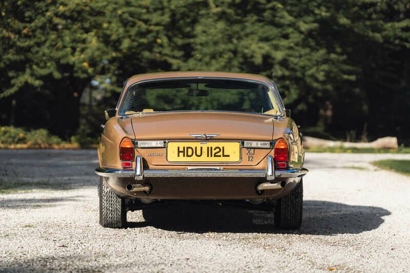 Image 7/50 of Jaguar XJ 12 (1972)