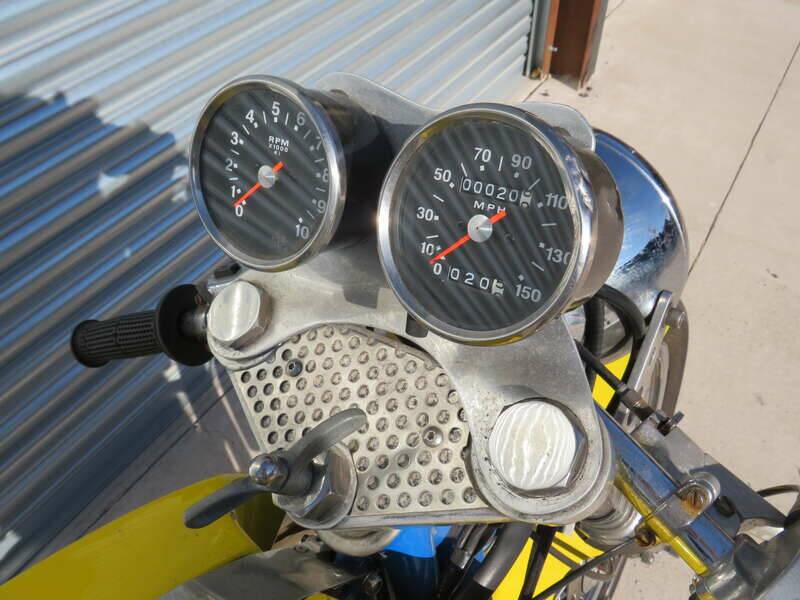 Image 11/45 of Norton Triton 650 (1961)