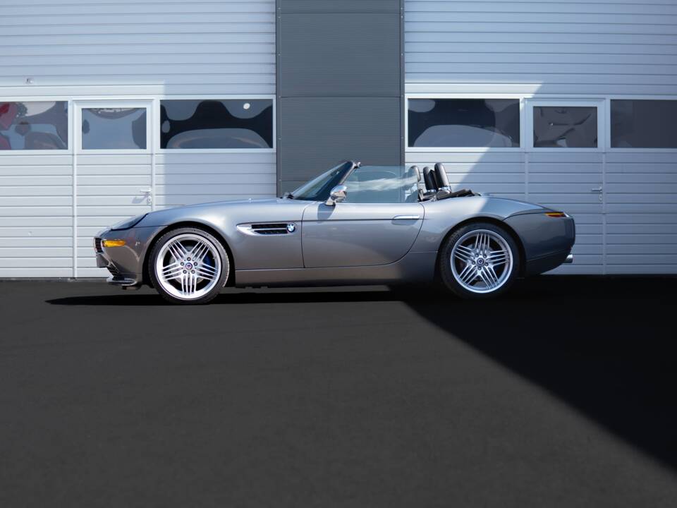 Image 5/32 of BMW Z8 (2001)