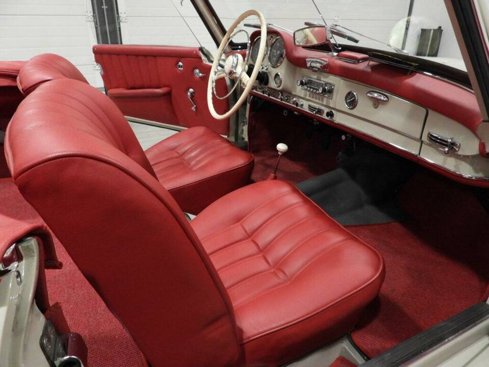 Image 7/15 of Mercedes-Benz 190 SL (1963)