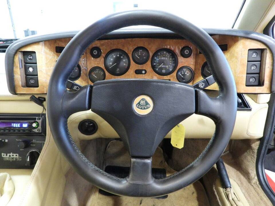 Bild 7/15 von Lotus Esprit SE (1990)
