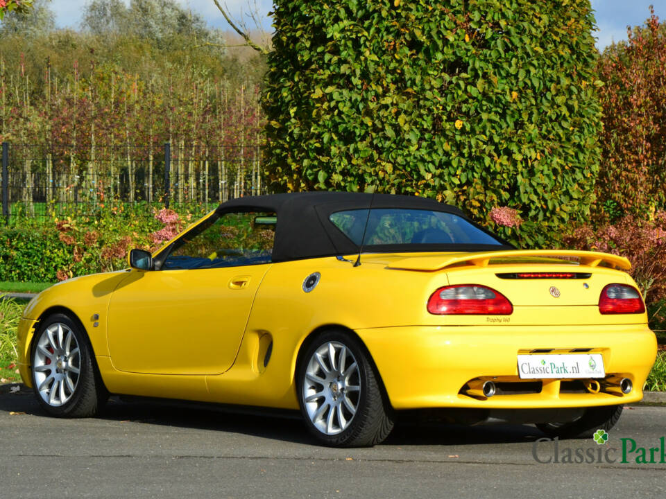 Imagen 7/50 de MG F Trophy 160 (2010)