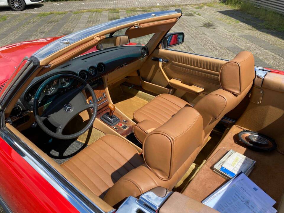 Immagine 41/50 di Mercedes-Benz 380 SL (1984)