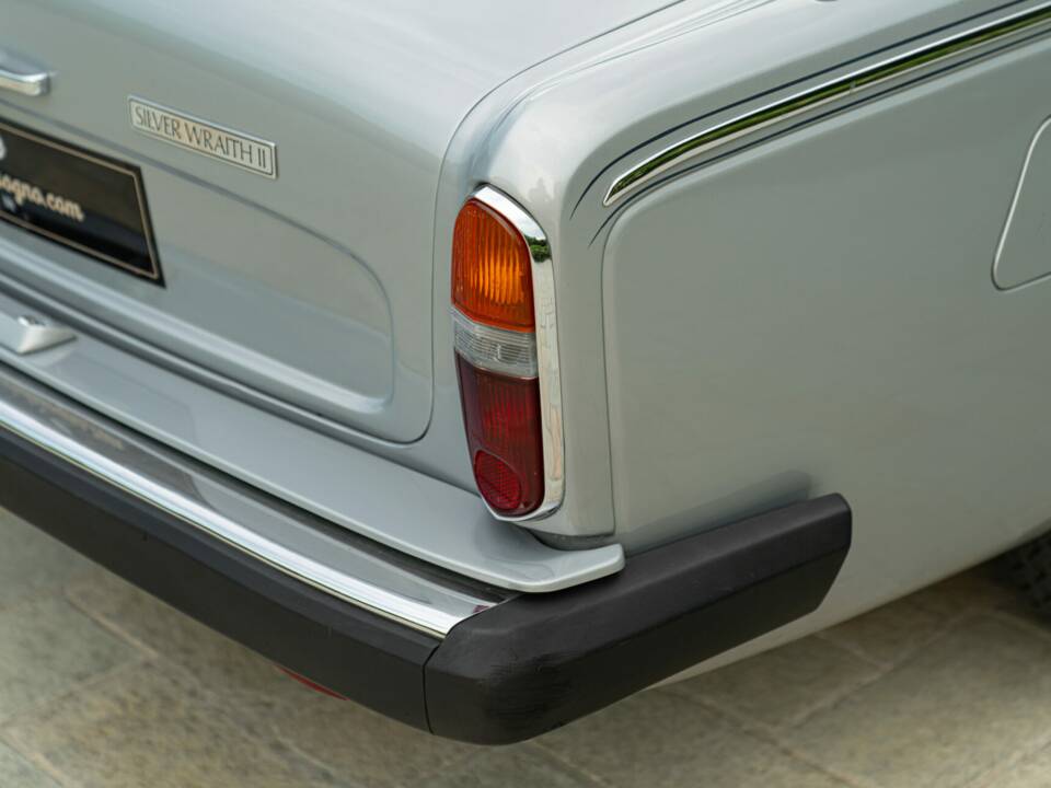 Image 15/50 of Rolls-Royce Silver Wraith II (1979)