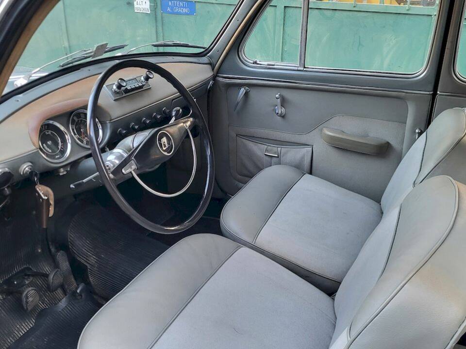 Image 20/45 of Lancia Appia (1962)