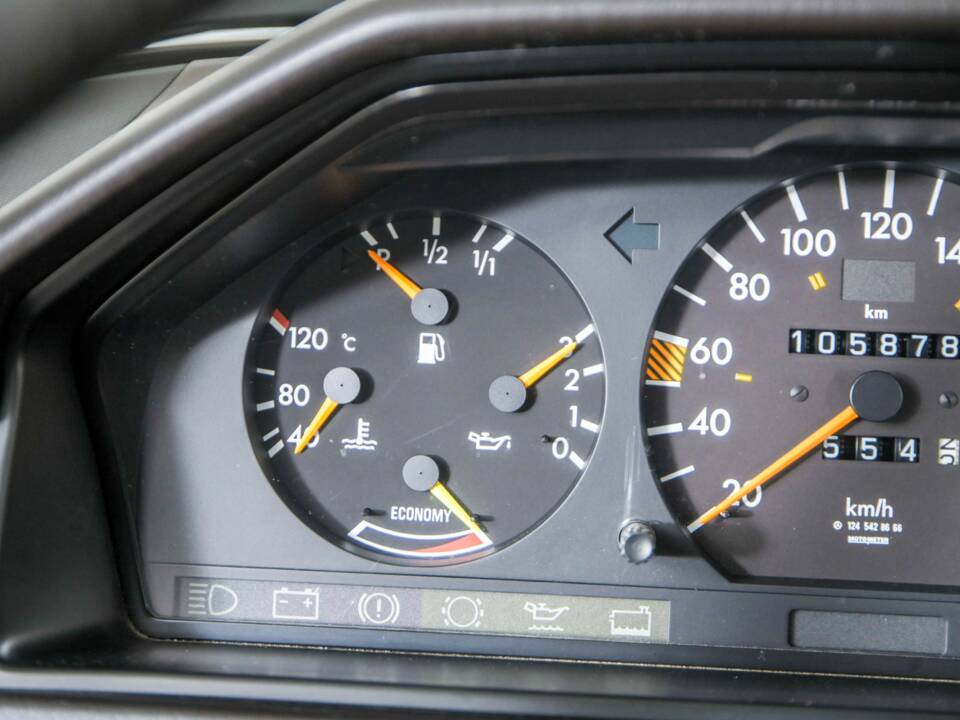 Bild 12/50 von Mercedes-Benz 230 TE (1987)