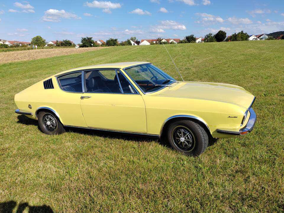 Image 22/54 of Audi 100 Coupe S (1971)