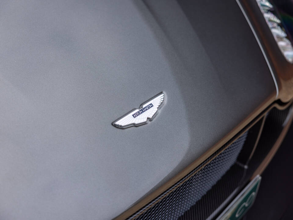 Image 11/65 of Aston Martin Vantage GT8 (2017)