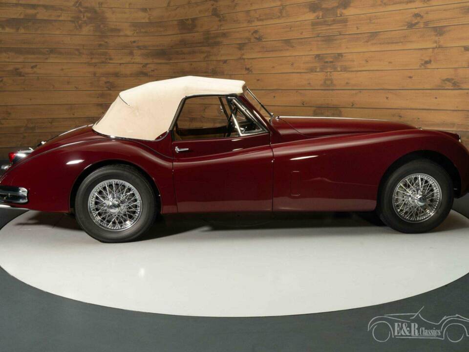 Image 14/19 de Jaguar XK 140 SE DHC (1956)