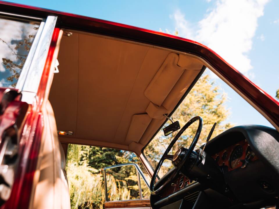 Immagine 47/50 di Rolls-Royce Silver Shadow I (1970)