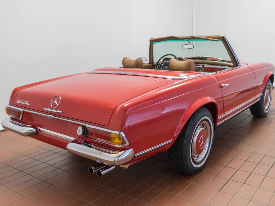 Image 6/23 of Mercedes-Benz 280 SL (1969)