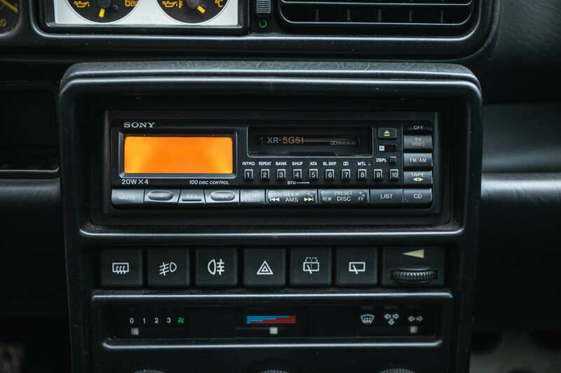 Image 31/50 of Lancia Delta HF Integrale Evoluzione II (1995)