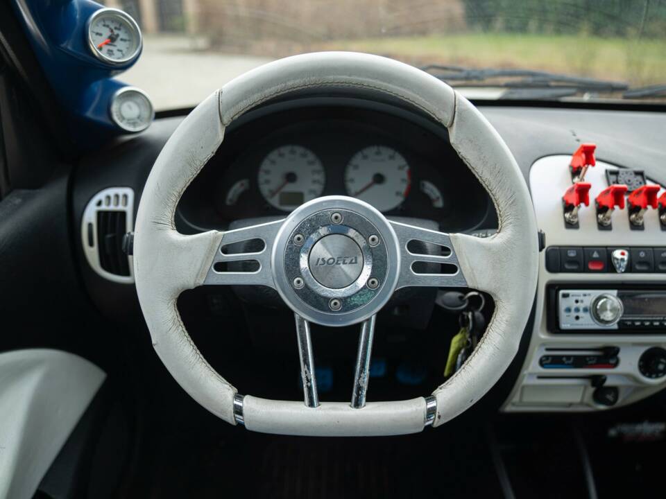 Immagine 49/50 di Citroën Saxo 1.6i VTS (1996)