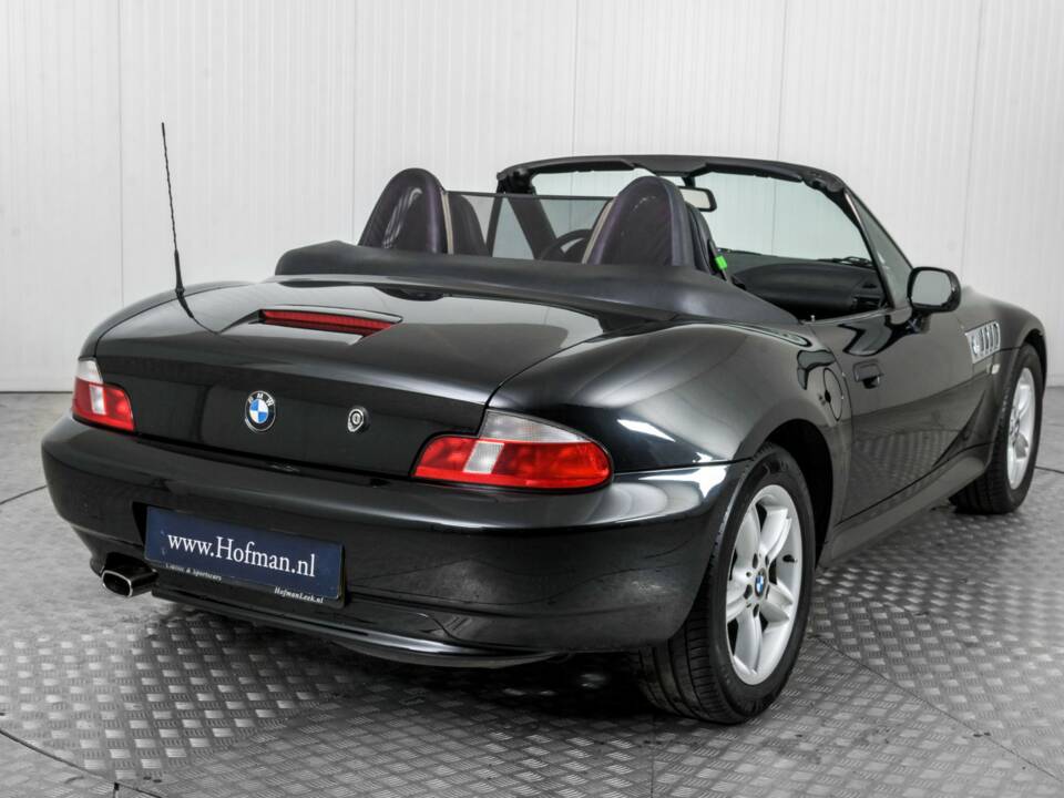 Image 32/50 of BMW Z3 1.8 (2001)