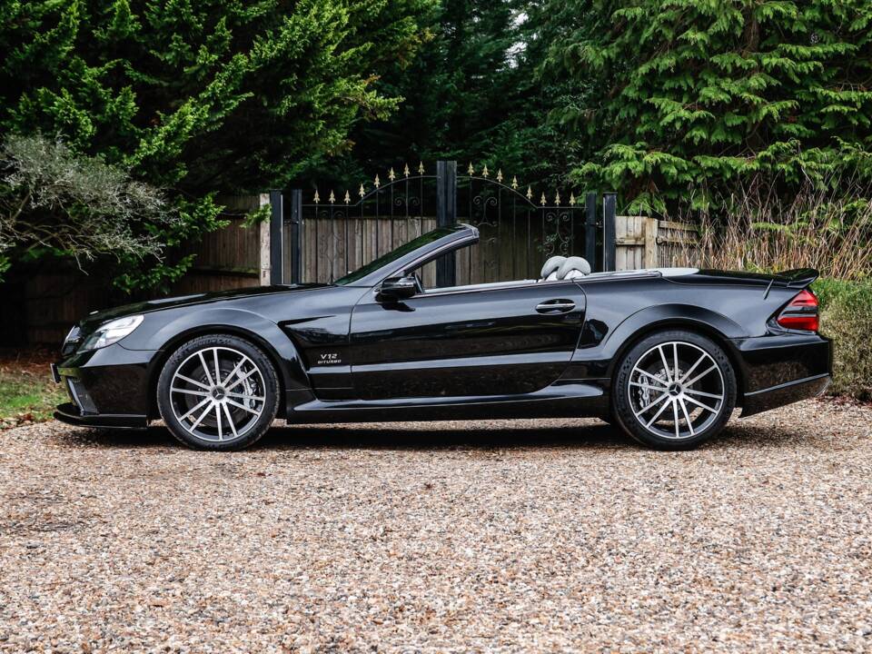 Immagine 2/46 di Mercedes-Benz SL 65 AMG (2005)