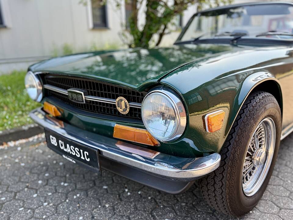 Image 11/24 de Triumph TR 6 (1973)