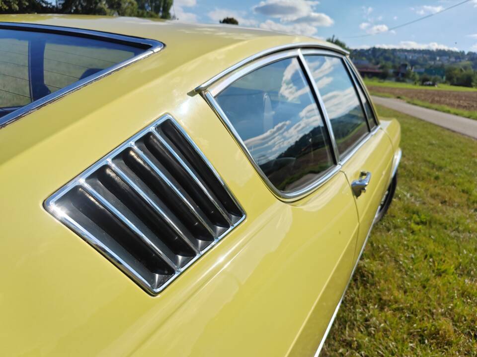 Image 52/54 of Audi 100 Coupe S (1971)