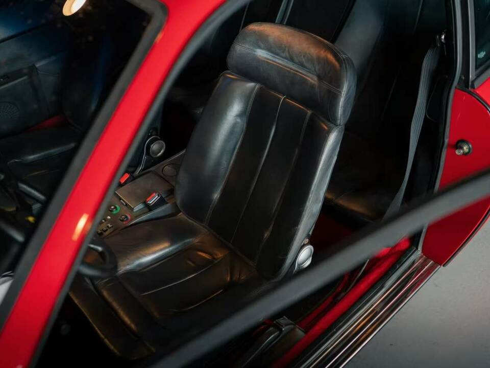 Image 29/29 of Ferrari Mondial 3.2 (1986)