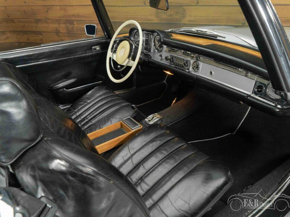 Image 8/19 de Mercedes-Benz 280 SL (1968)