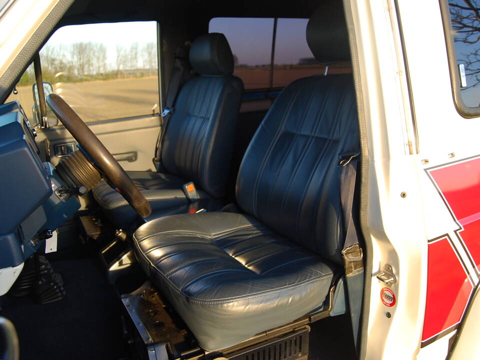 Image 24/47 of Nissan Patrol (1983)