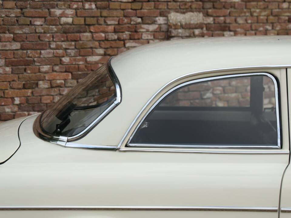 Image 25/50 of Volvo P 123 GT (1969)