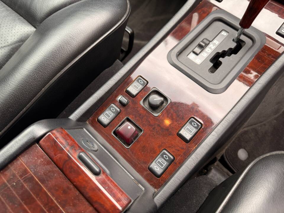 Bild 19/32 von Mercedes-Benz E 220 (1996)