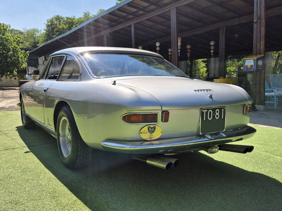 Imagen 16/66 de Ferrari 330 GT 2+2 (1964)