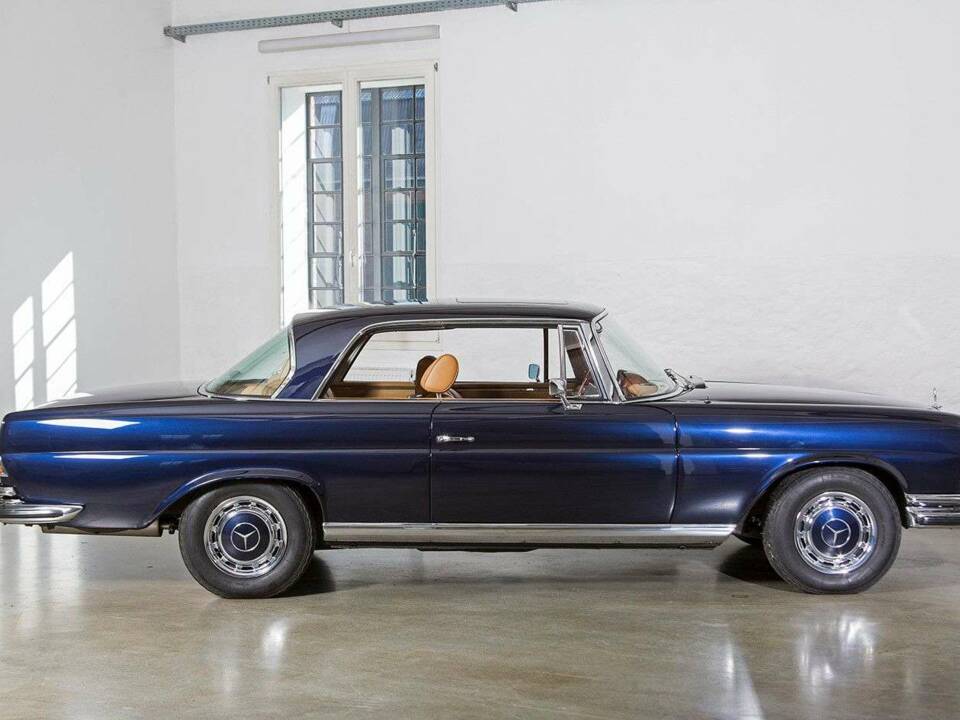 Bild 8/34 von Mercedes-Benz 280 SE 3,5 (1969)