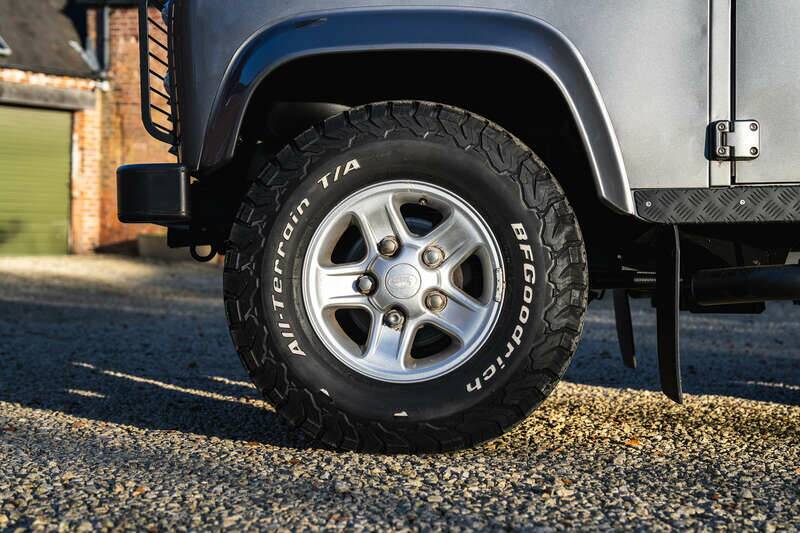 Immagine 22/50 di Land Rover Defender 110 (2008)