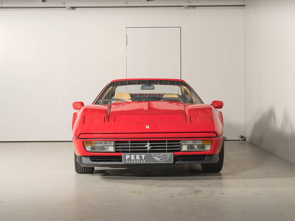 Afbeelding 2/32 van Ferrari 328 GTS (1985)