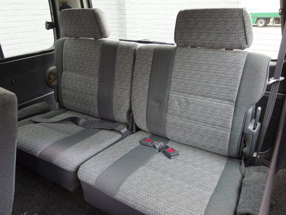 Bild 70/97 von Toyota Land Cruiser FJ80 (1992)