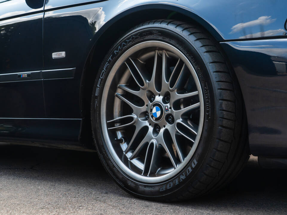 Image 51/56 of BMW M5 (2000)