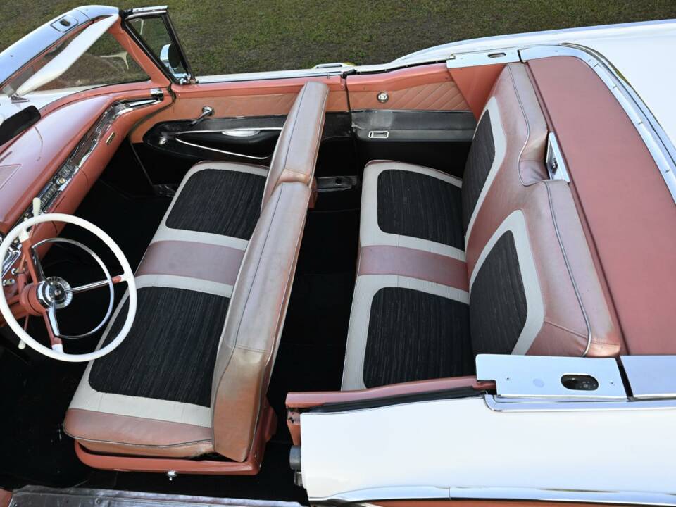 Bild 35/50 von Ford Fairlane 500 Skyliner (1959)