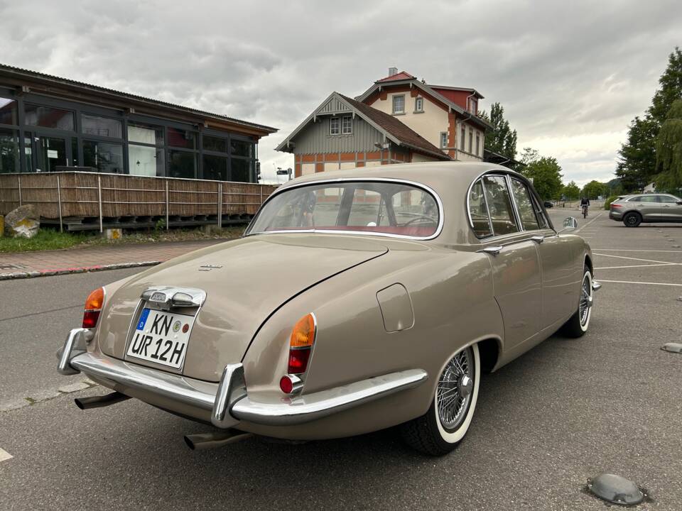Image 5/27 de Jaguar S-Type 3.8 (1965)
