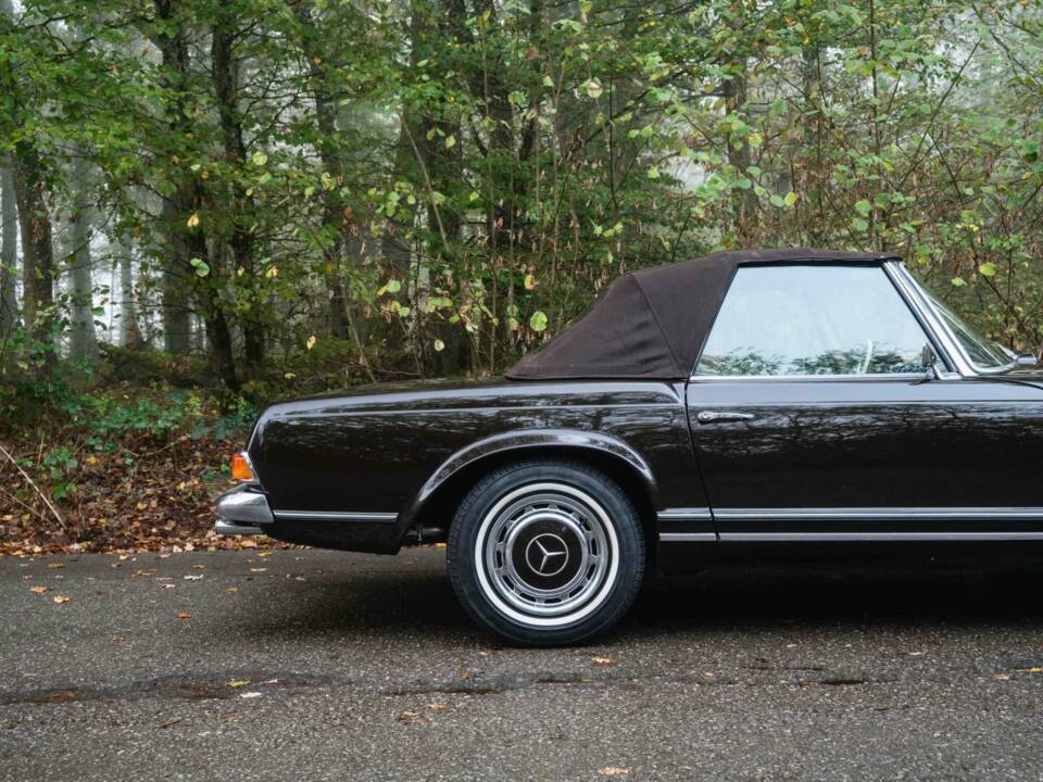 Image 10/28 of Mercedes-Benz 280 SL (1971)