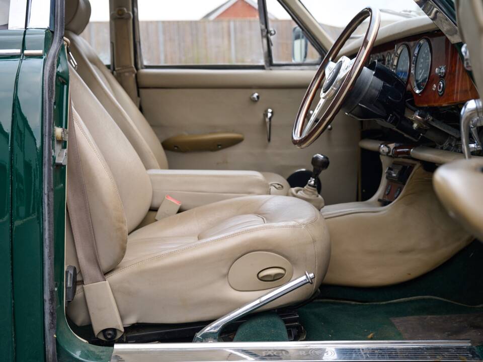 Imagen 45/49 de Jaguar S-Type 3.8 (1963)