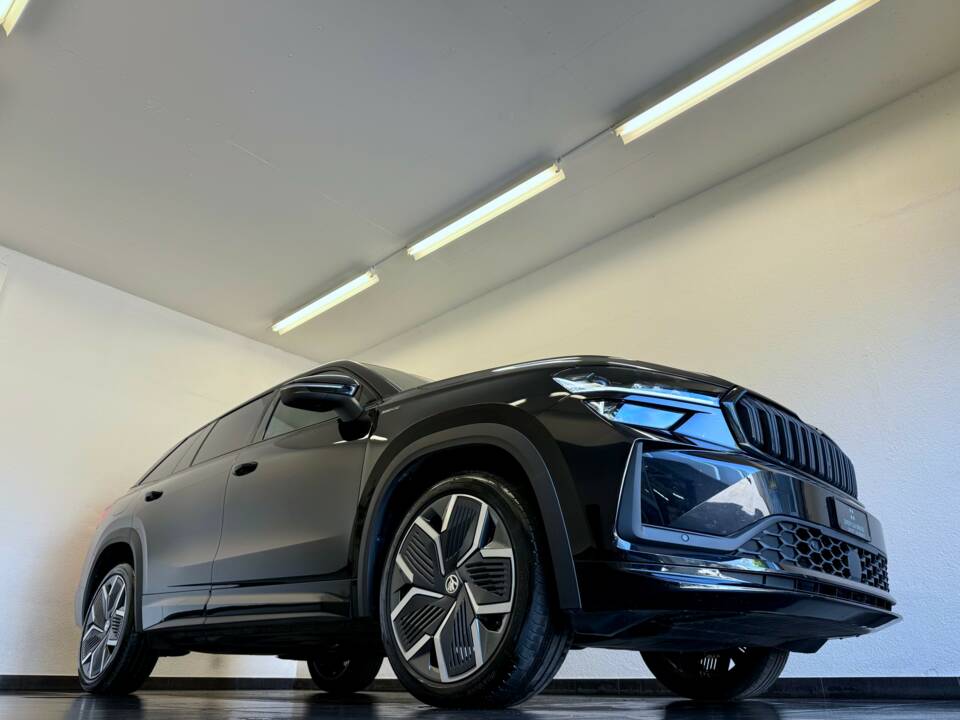 Image 3/33 de Skoda Kodiaq 2.0 TDI 4x4 (2024)