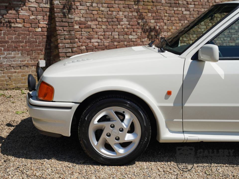 Image 21/50 of Ford Escort turbo RS (1989)