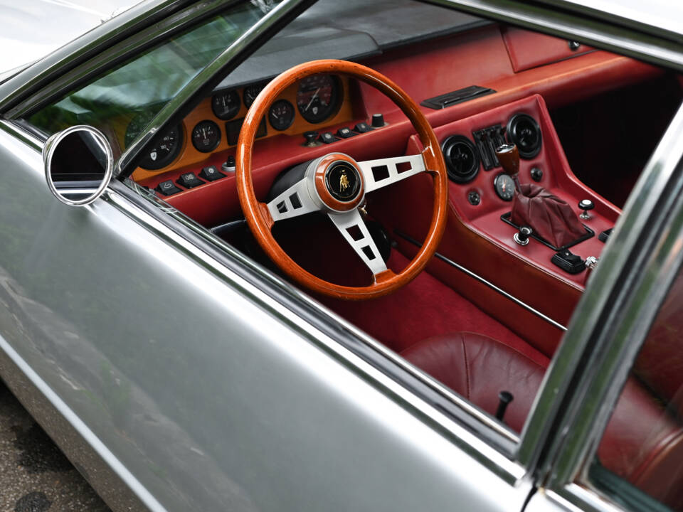 Immagine 31/55 di Lamborghini Jarama 400 GT (2+2) (1972)