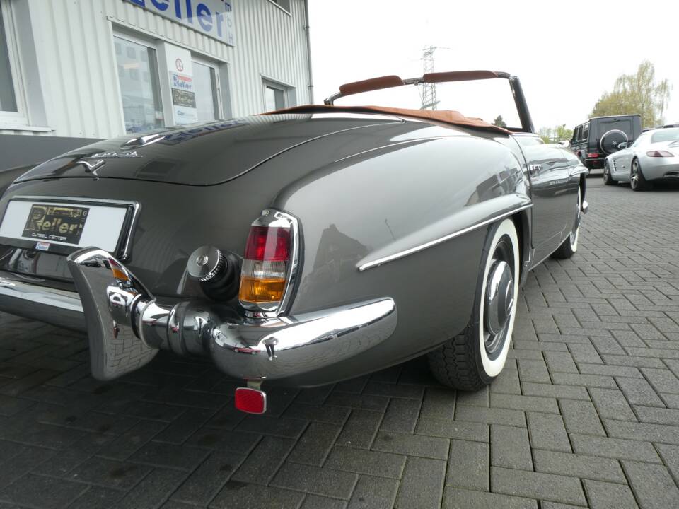 Image 23/26 of Mercedes-Benz 190 SL (1960)