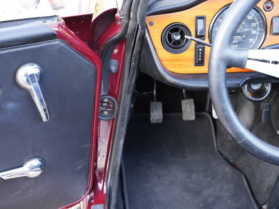 Bild 35/50 von Triumph TR 6 (1971)