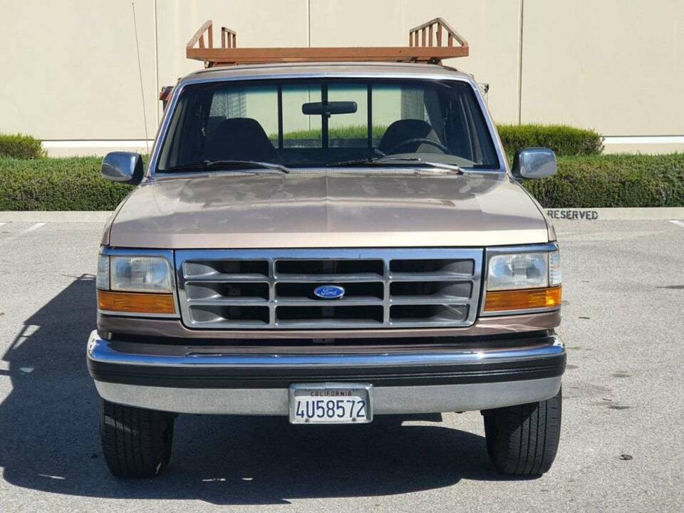 Image 2/20 of Ford F-250 (1993)