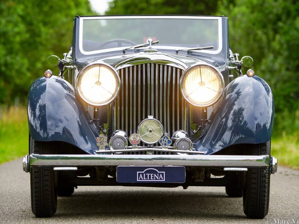 Image 4/59 of Bentley 4 1/4 Litre (1936)