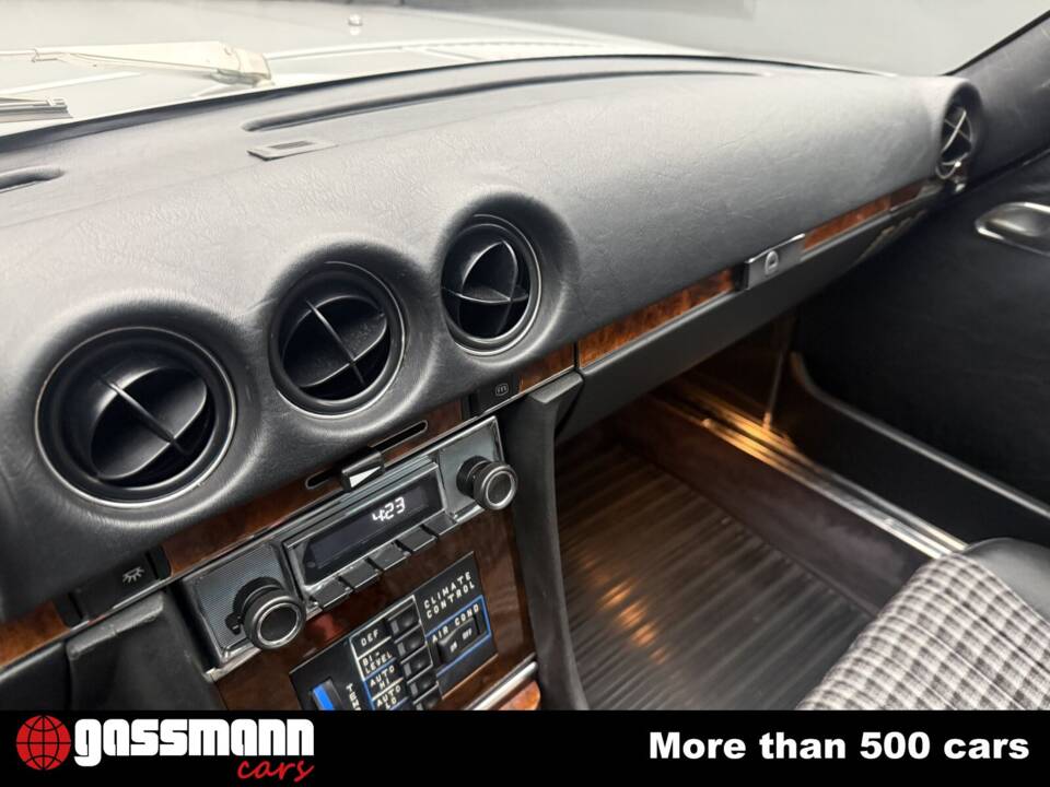 Immagine 14/15 di Mercedes-Benz 380 SLC (1981)