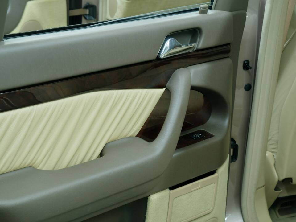 Bild 47/50 von Mercedes-Benz S 280 (1994)